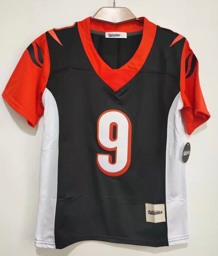 Joe Burrow YOUTH Cincinnati Bengals Jersey Classic Authentics product image 2, provided for visual reference and product