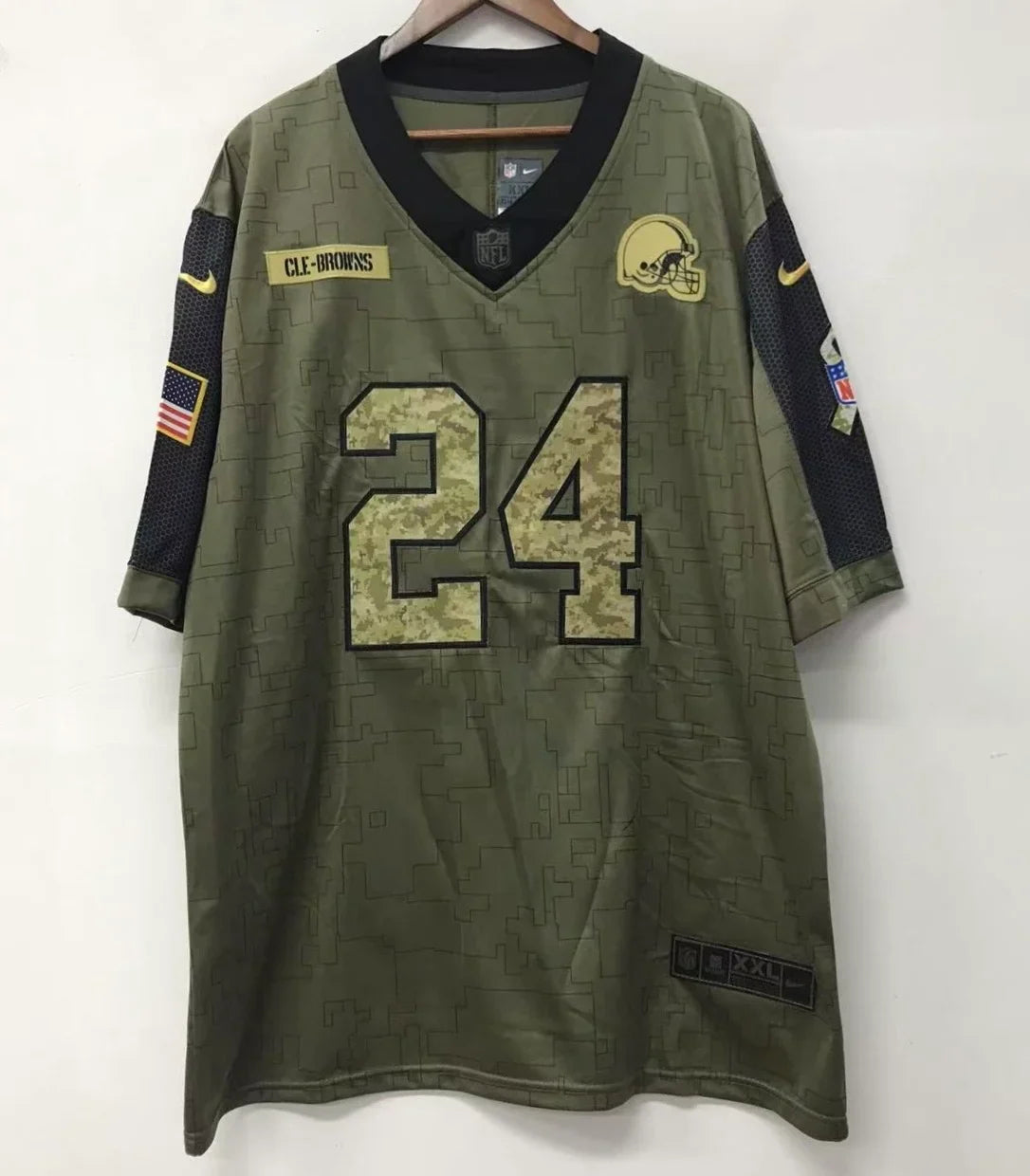 Nick Chubb Cleveland Browns military salute to service Jersey product image 2, provided for visual reference and product