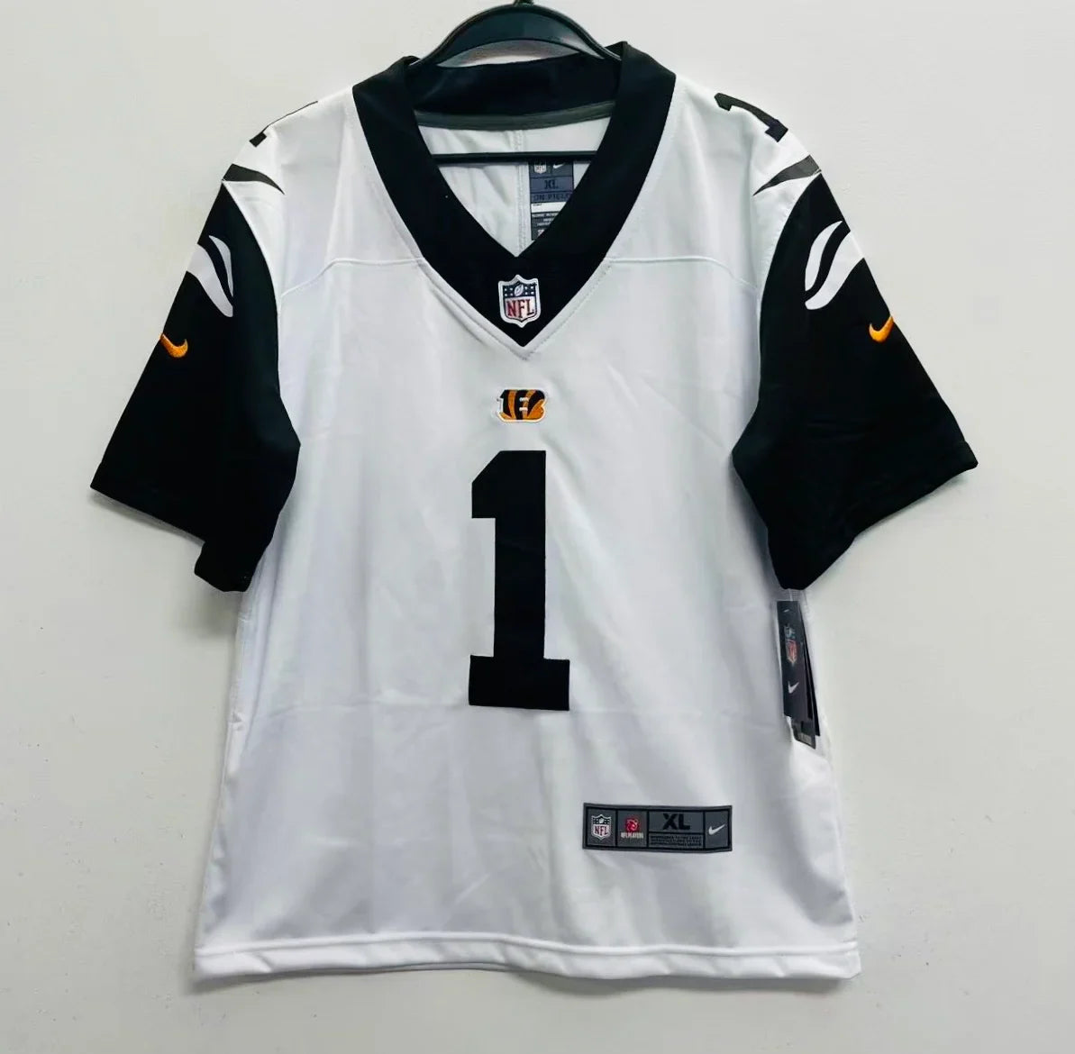 Ja’Marr Chase YOUTH KIDS Cincinnati Bengals Jersey Nike product image 1, provided for visual reference and product detail