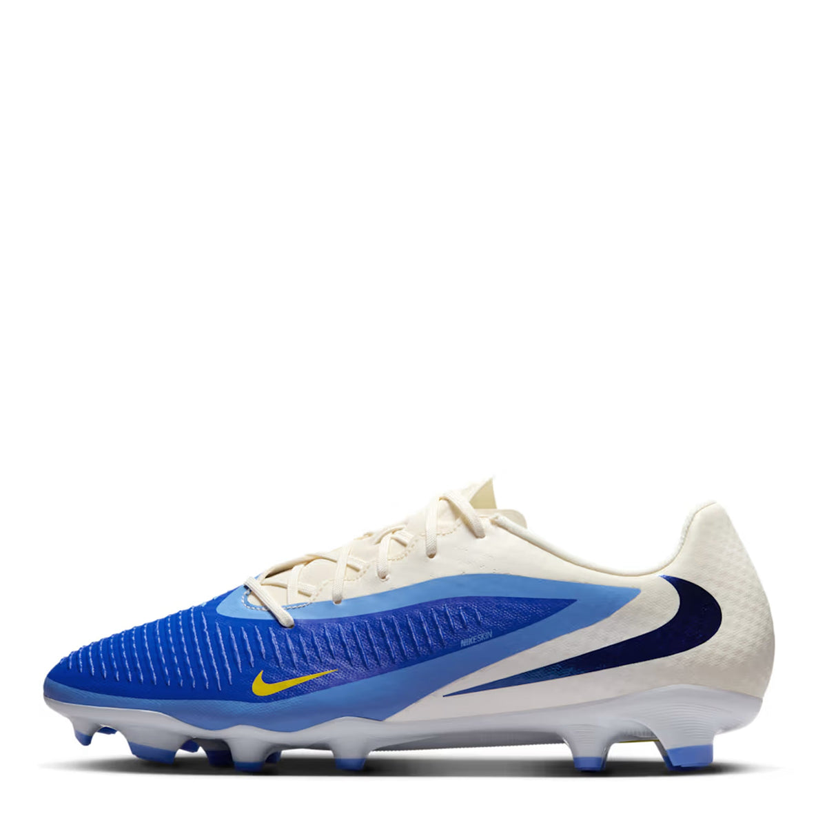 Nike Phantom 6 Low Academy MG Soccer Cleats product image 1, provided for visual reference and product detail review