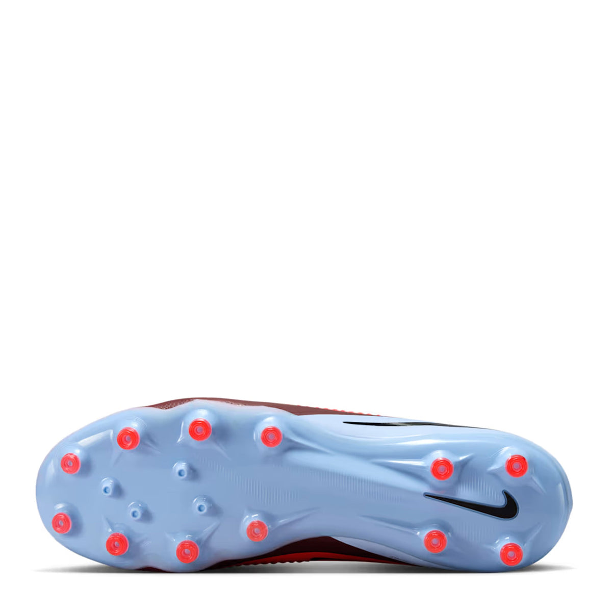 Nike Phantom 6 Low Pro AG Soccer Cleats product image 2, provided for visual reference and product detail review