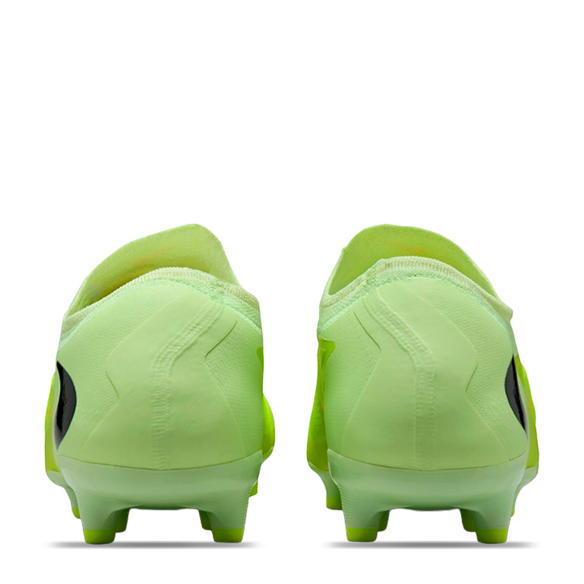 Nike Phantom 6 Low Pro Soccer Cleats product image 4, provided for visual reference and product detail review