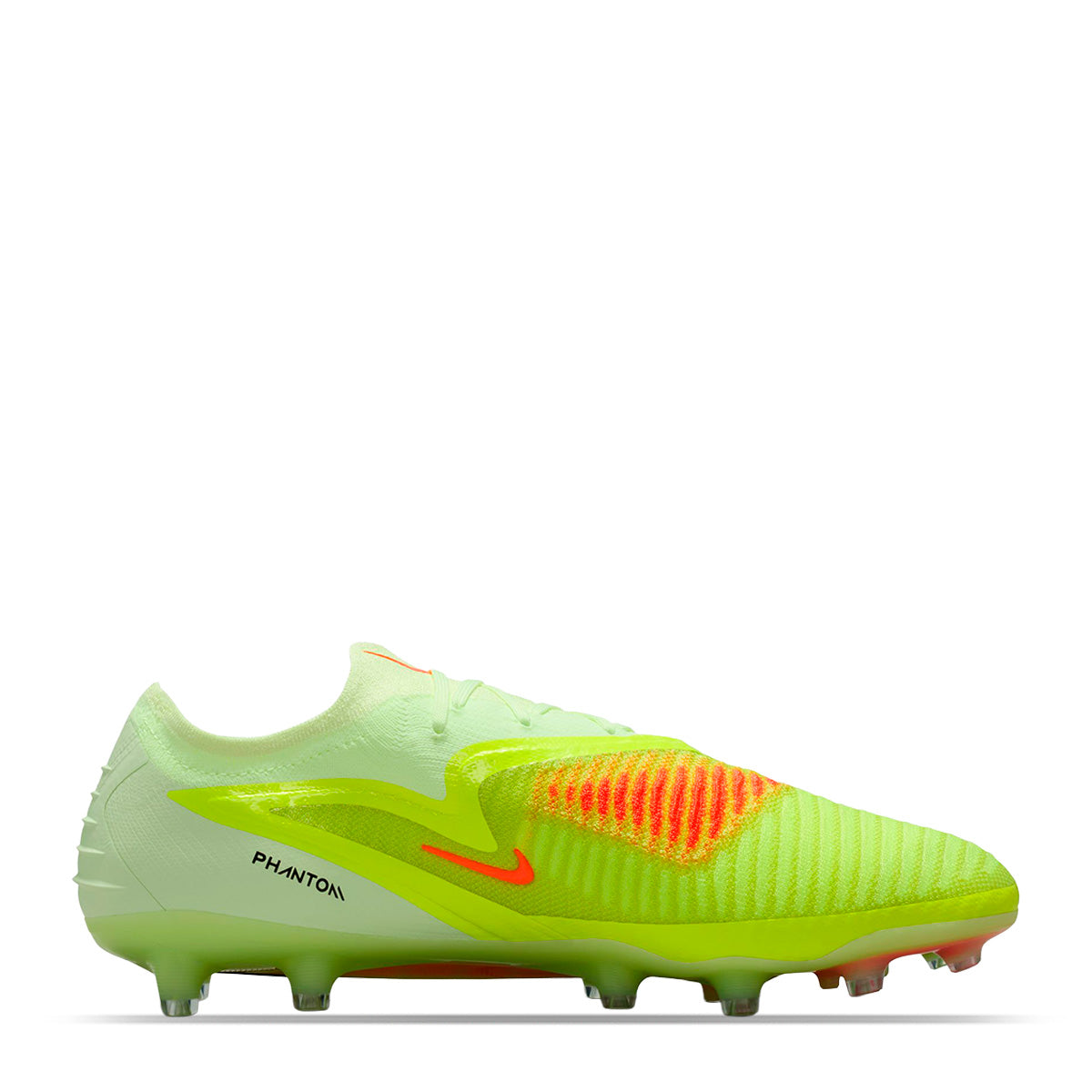 Nike Phantom 6 Low Elite Soccer Cleats product image 3, provided for visual reference and product detail review