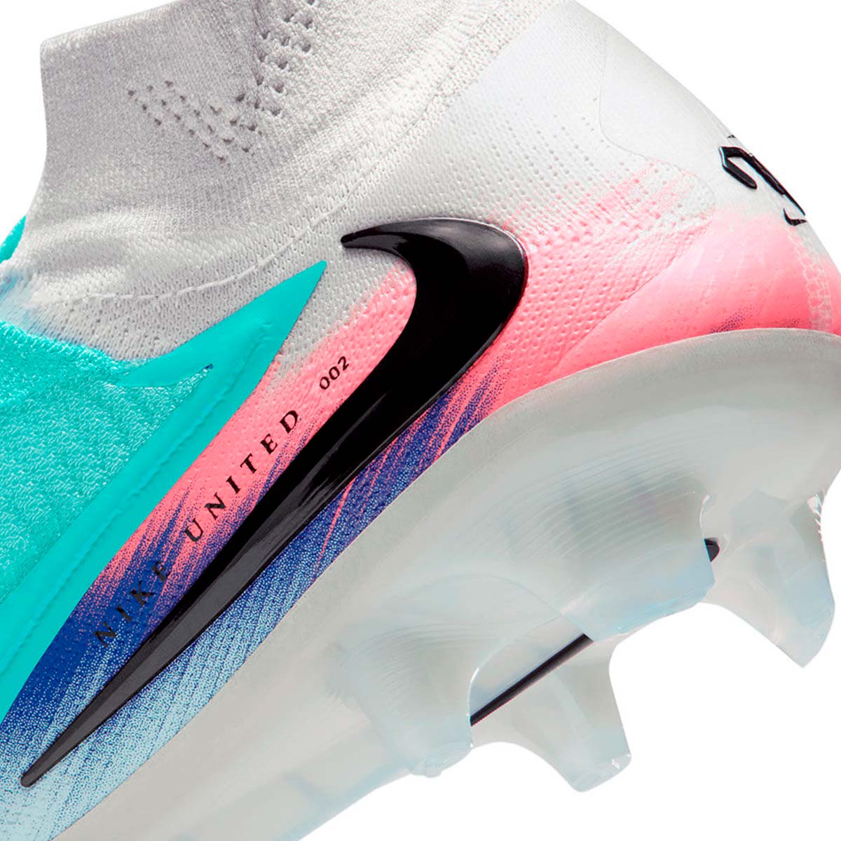Nike United Phantom 6 High Elite FG Soccer Cleats product image 9, provided for visual reference and product detail review
