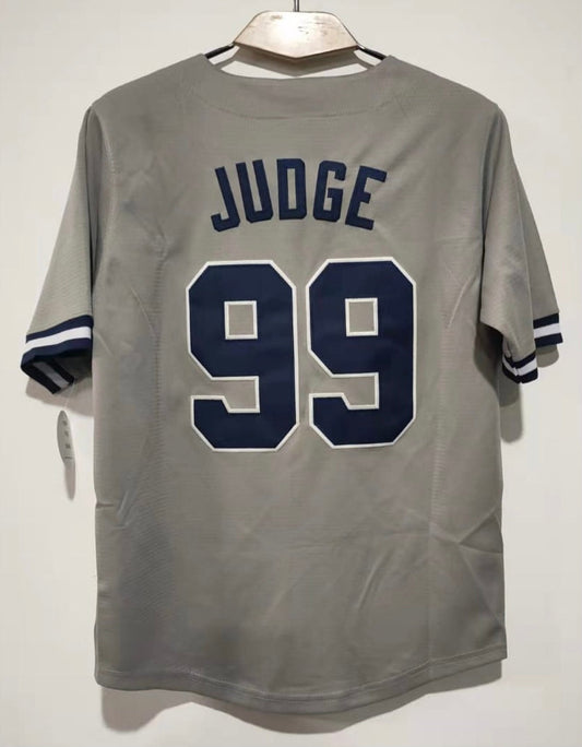 Aaron Judge YOUTH New York Yankees Jersey product image 1, provided for visual reference and product detail review