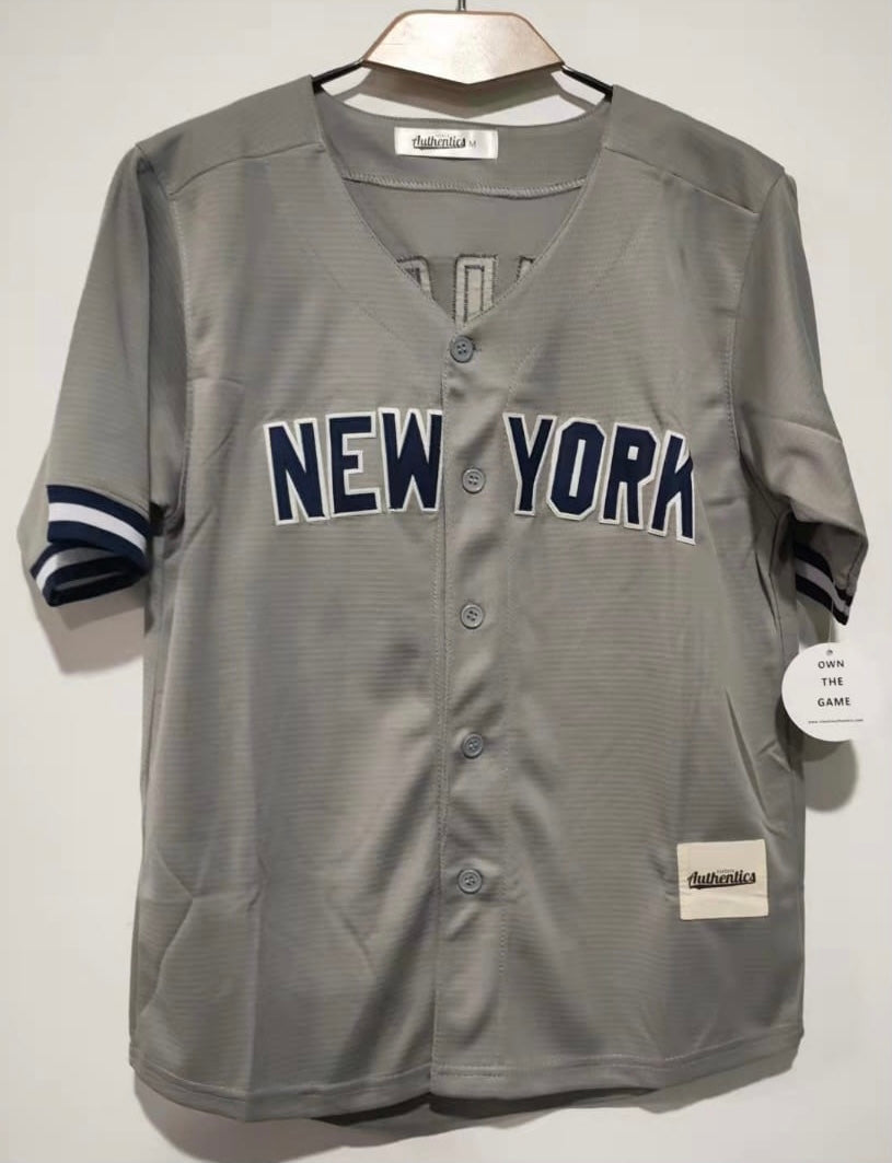 Aaron Judge YOUTH New York Yankees Jersey product image 2, provided for visual reference and product detail review