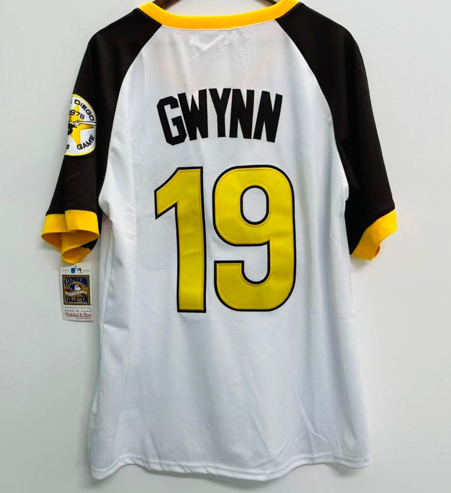 Tony Gwynn YOUTH KIDS San Diego Padres Official MLB Mitchell & Ness Jersey product image 1, provided for visual reference