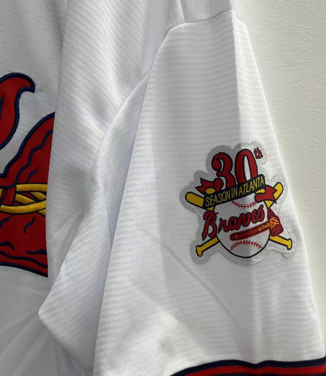 Chipper Jones YOUTH KIDS Atlanta Braves jersey Mitchell & Ness white product image 3, provided for visual reference and