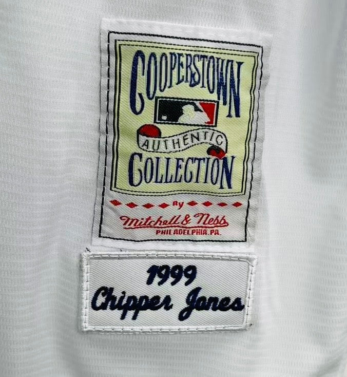 Chipper Jones YOUTH KIDS Atlanta Braves jersey Mitchell & Ness white product image 4, provided for visual reference and