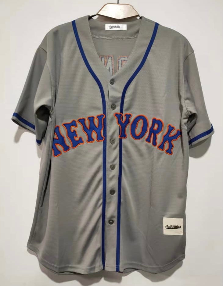 Pete Alonso YOUTH New York Mets Classic Authentics Jersey product image 2, provided for visual reference and product detail