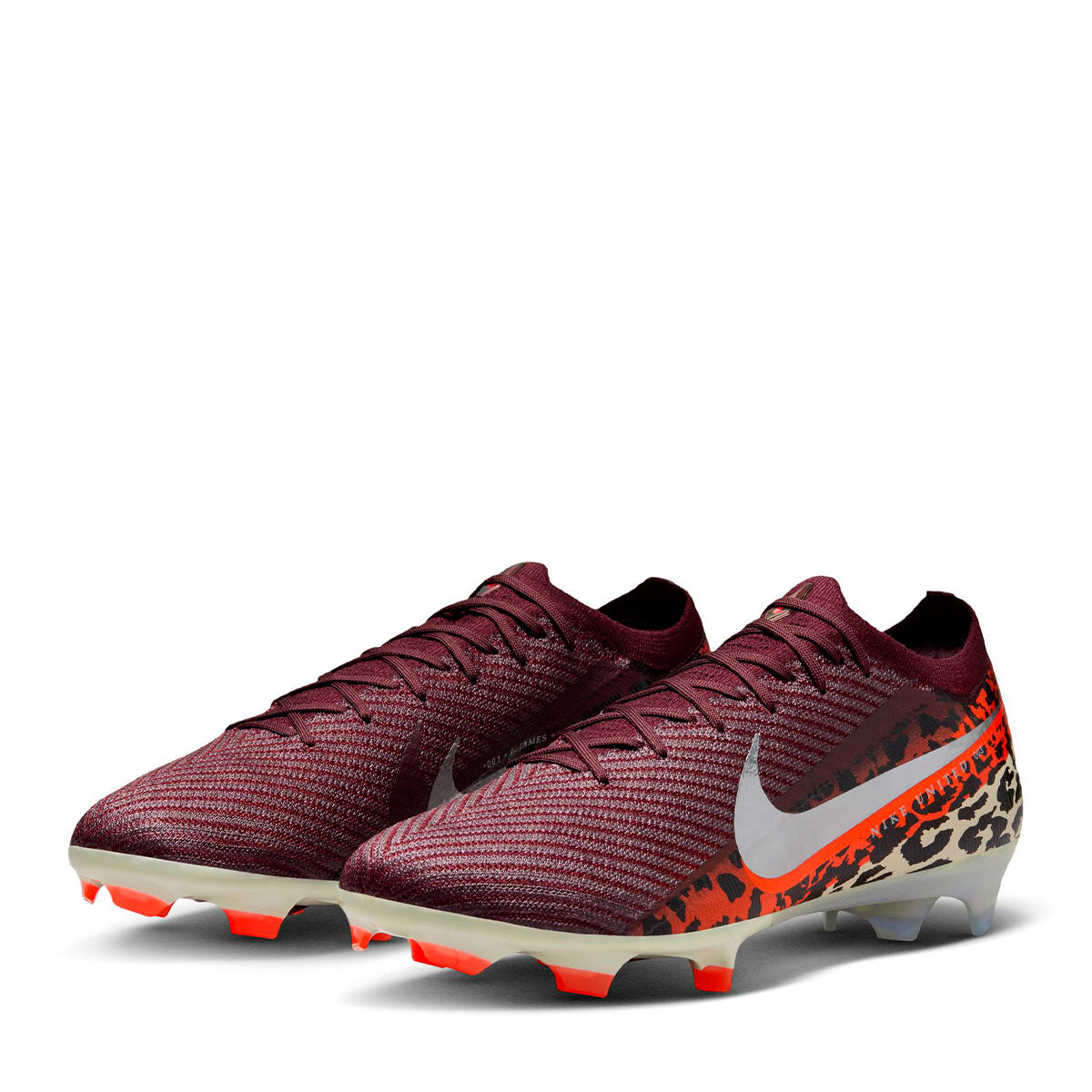 Nike United Mercurial Vapor 16 Elite Soccer Cleats product image 6, provided for visual reference and product detail review