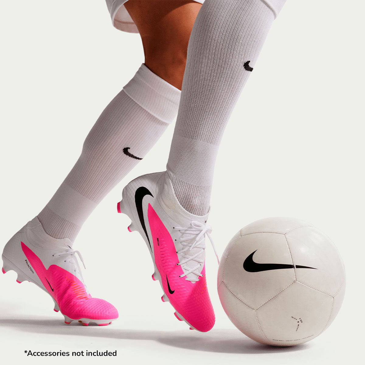Nike Phantom 6 High Academy FG/MG Soccer Cleats product image 10, provided for visual reference and product detail review