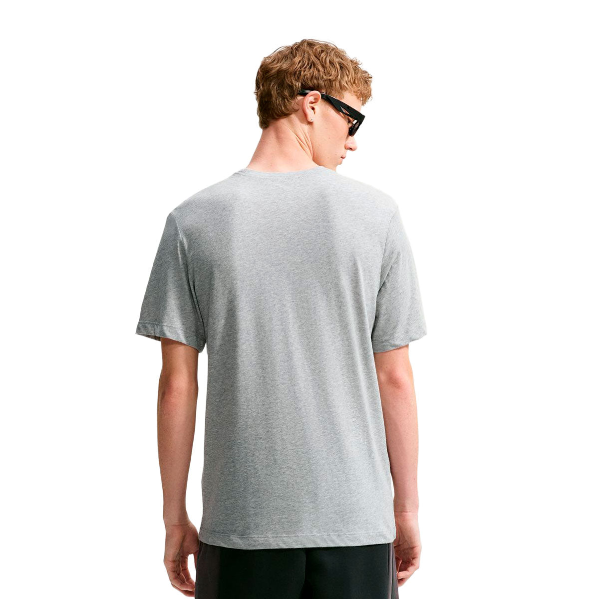 Nike Chelsea FC London T-Shirt product image 2, provided for visual reference and product detail review