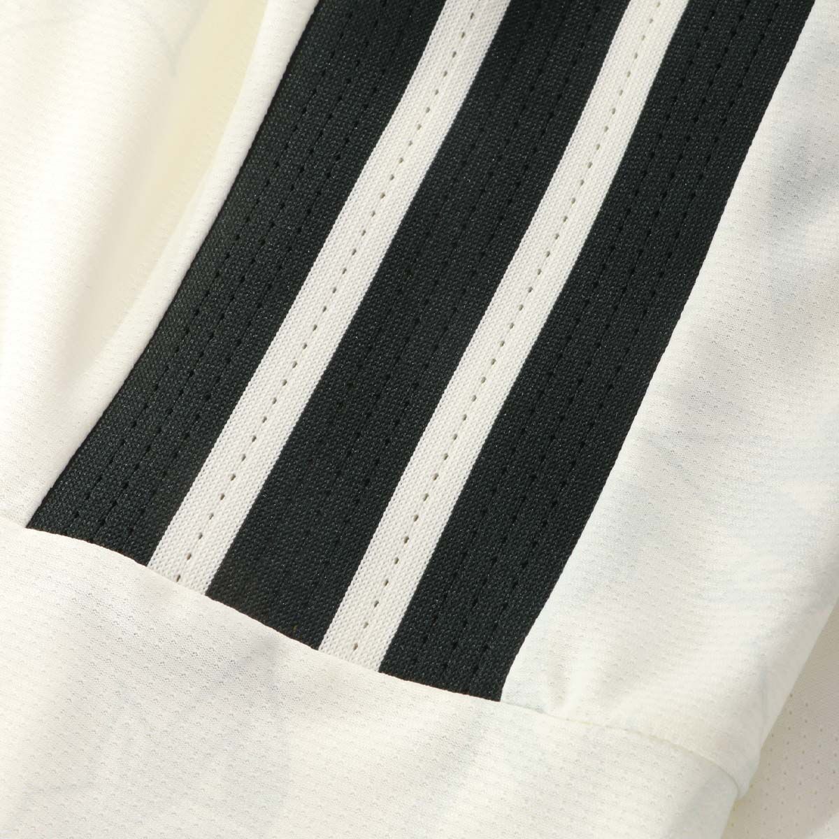 adidas Manchester United 26/27 Third Authentic Jersey product image 8, provided for visual reference and product detail